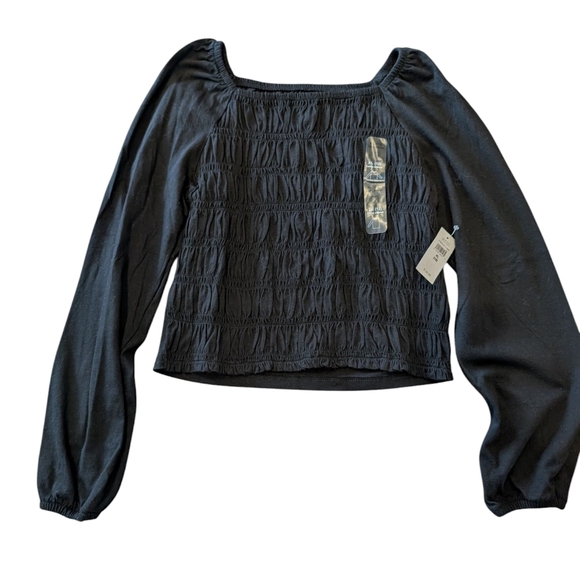 NWT GAP Black Smocked Long Sleeve Top - Picture 1 of 2